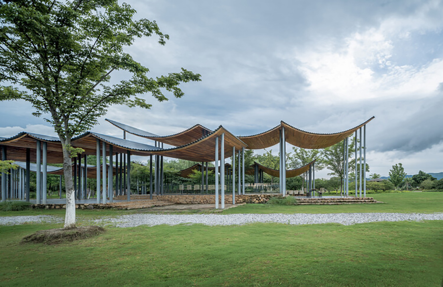 Exploring Harmony Jingshan Flower Sea Tent Pavilion