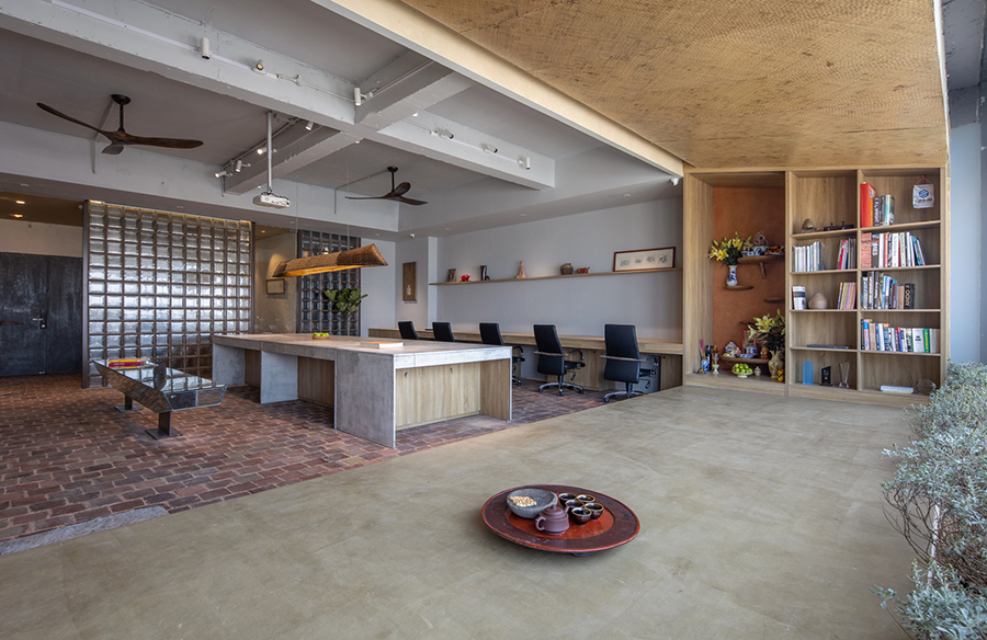 Reimagining Workspaces: AfA Office by AfA Design